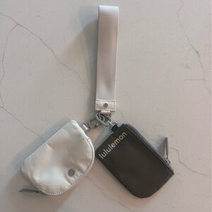 NWOT LULU LEMON DUAL POUCH WRISTLET